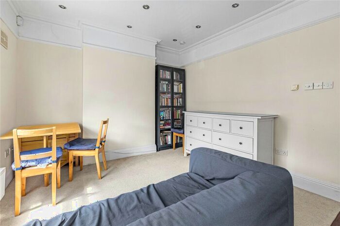 2 Bedroom Apartment To Rent In Ropery Street, Mile End, London, E3