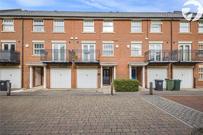 3 Bedroom Terraced House For Sale In Empire Walk, Ingress Park, Greenhithe, DA9