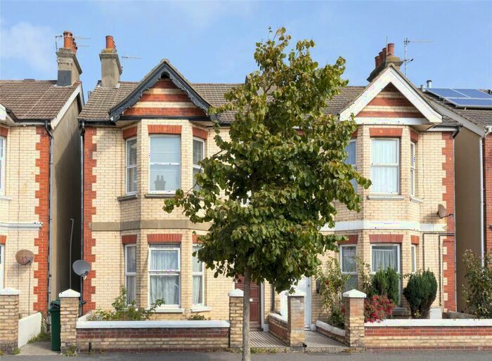 2 Bedroom Flat To Rent In Portland Road, Hove, BN3