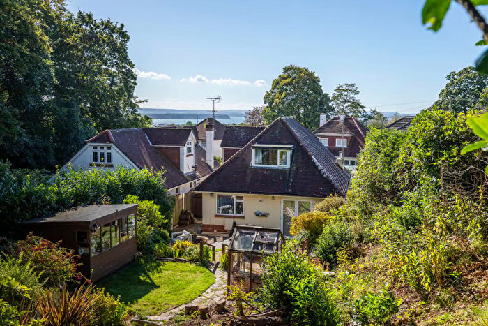 3 Bedroom Chalet For Sale In Glen Road, Lower Parkstone, BH14