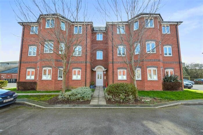 1 Bedroom Flat To Rent In Oake Woods, Gillingham, SP8