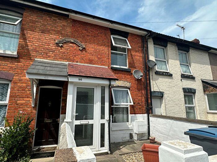 2 Bedroom House To Rent In Coombe Valley Road, Dover, CT17