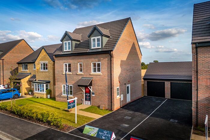 4 Bedroom Detached House For Sale In Skilbeck Garth, Snaith, Goole, DN14