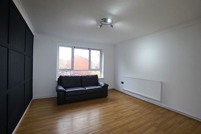1 Bedroom Flat To Rent In Lindens, Skelmersdale, WN8