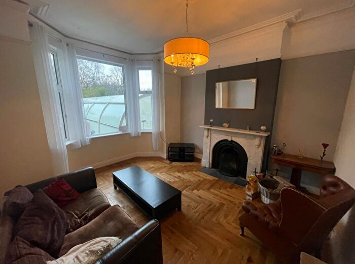 1 Bedroom Town House To Rent In Poplar Road, Manchester, Greater Manchester, M32