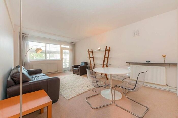 2 Bedroom Flat To Rent In Haverstock Hill, Belsize Park, NW3