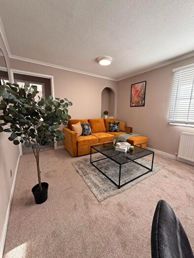 2 Bedroom Flat To Rent In Calderview, Motherwell, Lanarkshire, ML1