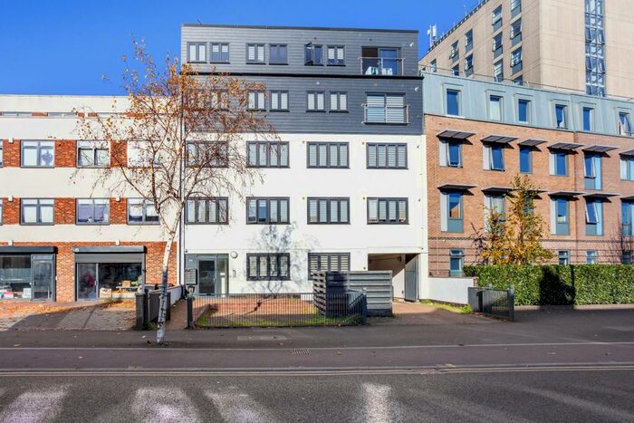 2 Bedroom Flat To Rent In Lea Bridge Road, Leyton, E10