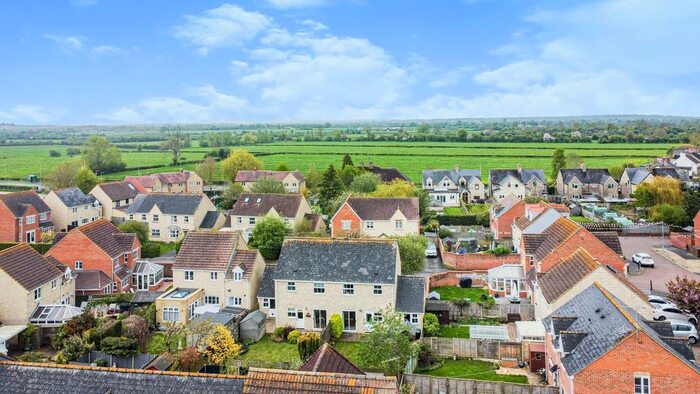 4 Bedroom End Of Terrace House For Sale In Stockham Close, Cricklade, Swindon, SN6