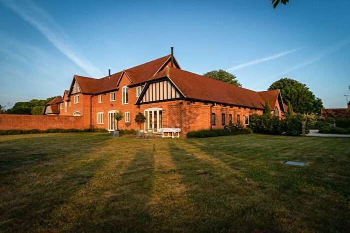 5 Bedroom Semi-Detached House To Rent In Shillingford Road, Shillingford Hill, OX10