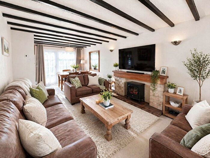 3 Bedroom Terraced House For Sale In The Campions, Borehamwood, WD6