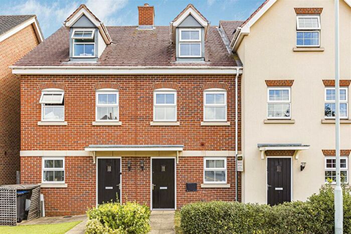 3 Bedroom Terraced House For Sale In London Road, Welwyn, AL6