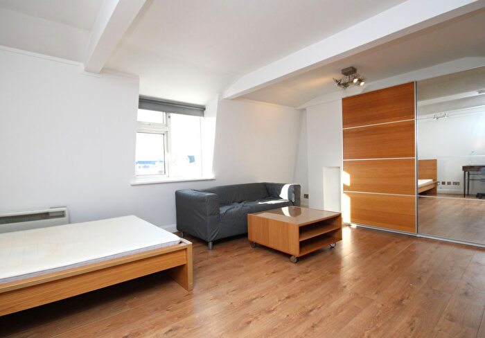 1 Bedroom Studio To Rent In Kentish Town Road, Kentish Town, NW1