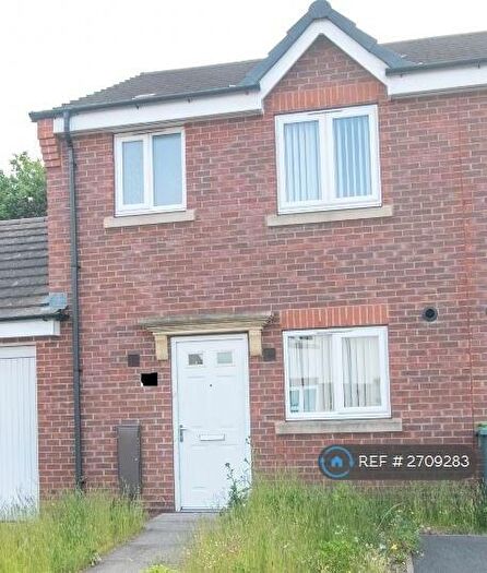 3 Bedroom Terraced House To Rent In Pel Crescent, Oldbury, B68