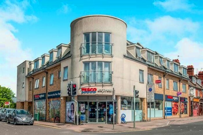 1 Bedroom Flat To Rent In Harwoods Road, Watford, WD18