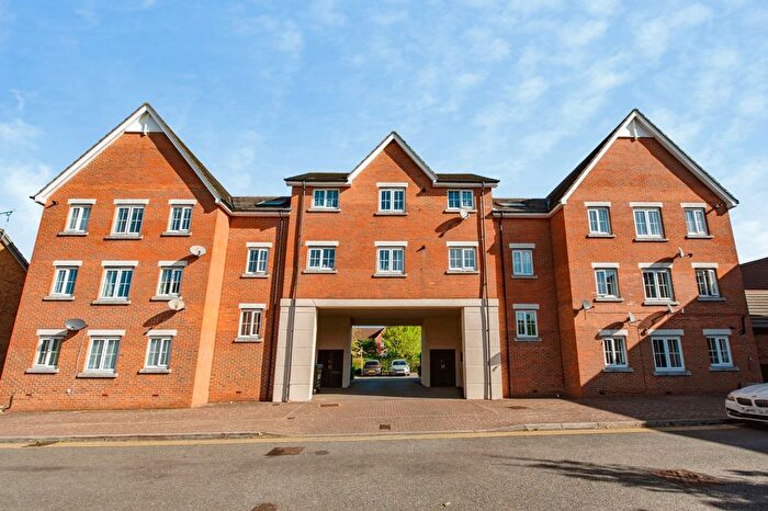 2 Bedroom Flat For Sale In Parr Close, Chafford Hundred, Grays, Essex, RM16