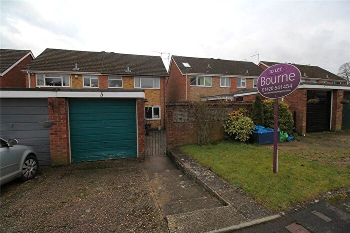 3 Bedroom Semi-Detached House To Rent In Alder Close, Alton, Hampshire, GU34