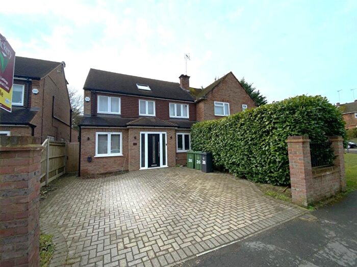 5 Bedroom Semi Detached House For Sale In Cumberland Road, Camberley, Surrey, GU15