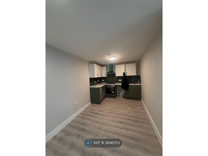 1 Bedroom Flat To Rent In Boston Road, London, W7