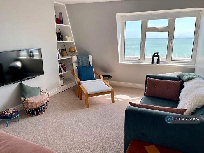 1 Bedroom Flat To Rent In Prince Of Wales Terrace, Deal, CT14