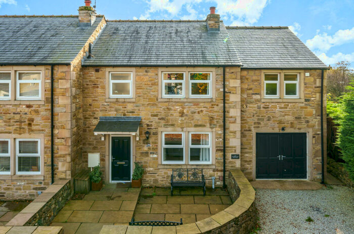 4 Bedroom End Of Terrace House For Sale In Gisburn Road, Hellifield, Skipton, North Yorkshire, BD23