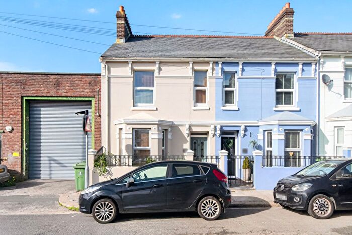 2 Bedroom End Terrace House For Sale In South Milton Street, Plymouth, PL4