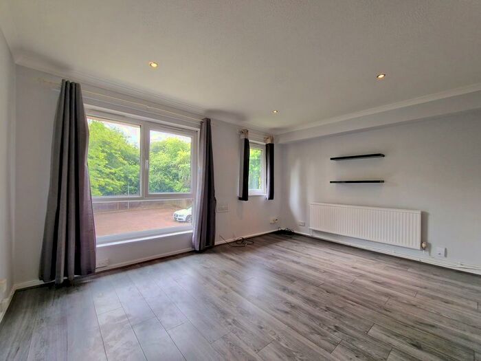 1 Bedroom Flat To Rent In Freeman Road North, Rowlatts Hill, Leicester, LE5