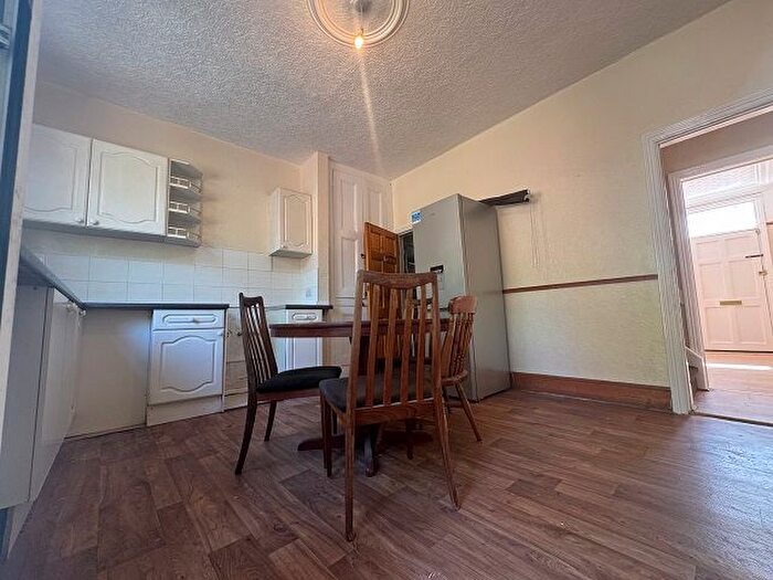 3 Bedroom Property To Rent In Bellhouse Road, Sheffield, S5