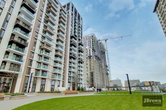 2 Bedroom Flat To Rent In Belvedere Row Apartments, Fountain Park Way, London, W12