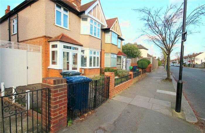 3 Bedroom Semi-Detached House To Rent In Haslemere Avenue, Northfields, W7