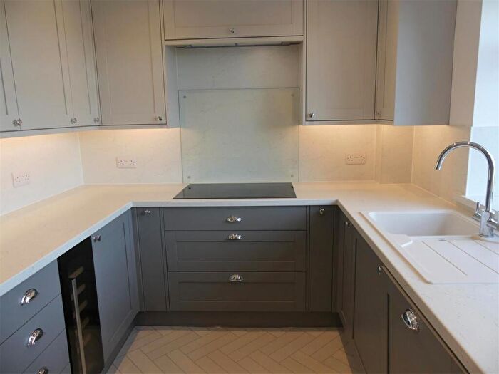 3 Bedroom Apartment To Rent In Parish Ghyll Drive, Ilkley, LS29