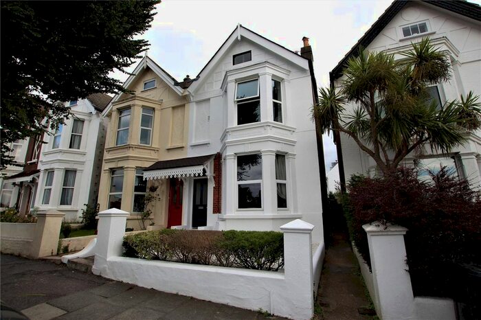 2 Bedroom Flat To Rent In Fonthill Road, Hove, East Sussex BN3