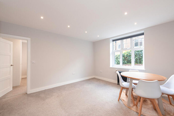 1 Bedroom Apartment To Rent In Belsize Grove, London, NW3