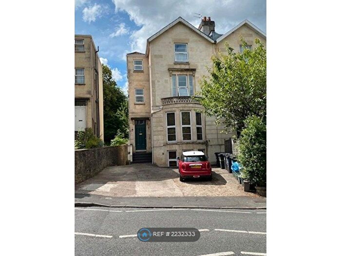 Studio To Rent In Cotham Brow, Bristol, BS6