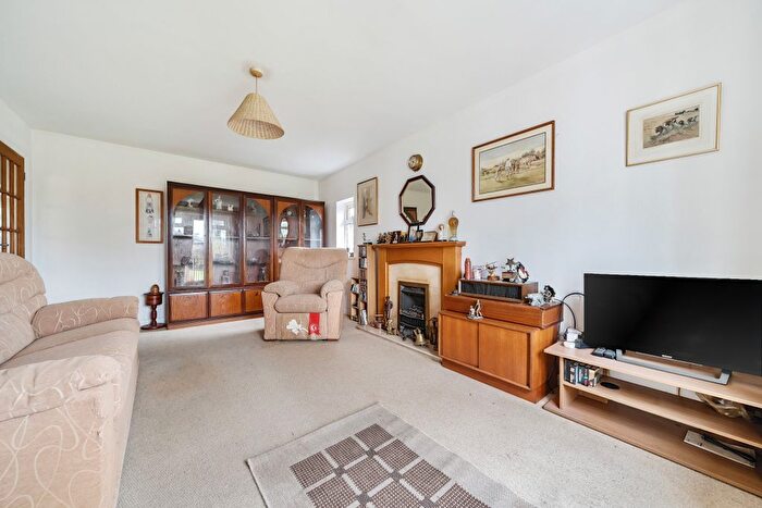 2 Bedroom Bungalow For Sale In Paynesfield Road, Westerham, TN16