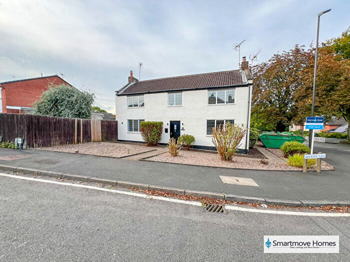 4 Bedroom Cottage For Sale In White House, Glass House Hill, Codnor, DE5