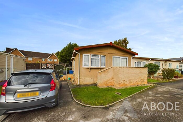 2 Bedroom Detached Bungalow For Sale In Riverside Park, Burton-On-Trent, DE14