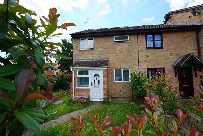 2 Bedroom Semi-Detached House To Rent In Curling Lane, Badgers Dene, Grays, RM17