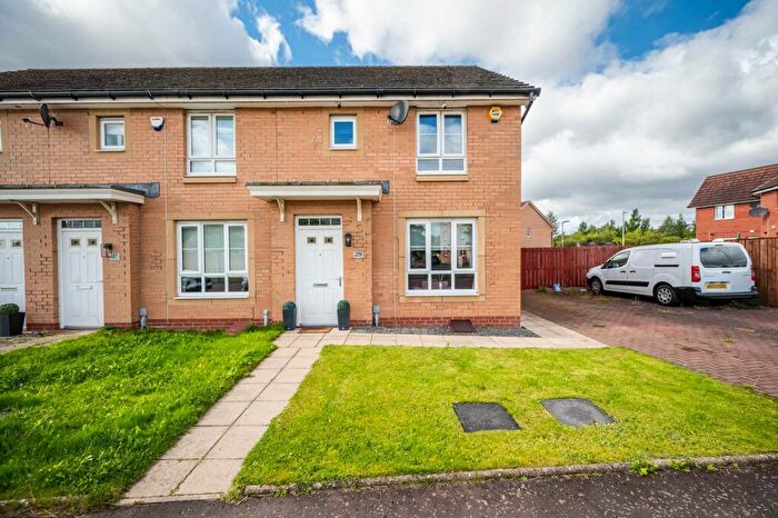 3 Bedroom Terraced House To Rent In Peacock Wynd, Motherwell, ML1