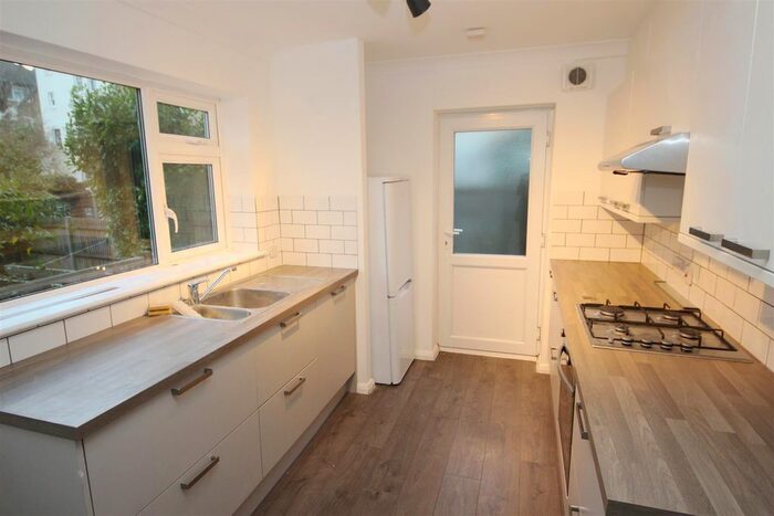 2 Bedroom Flat To Rent In Clermont Road, Preston, Brighton, BN1
