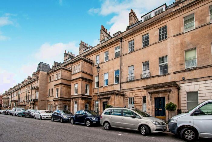 2 Bedroom Apartment To Rent In Marlborough Buildings, BA1