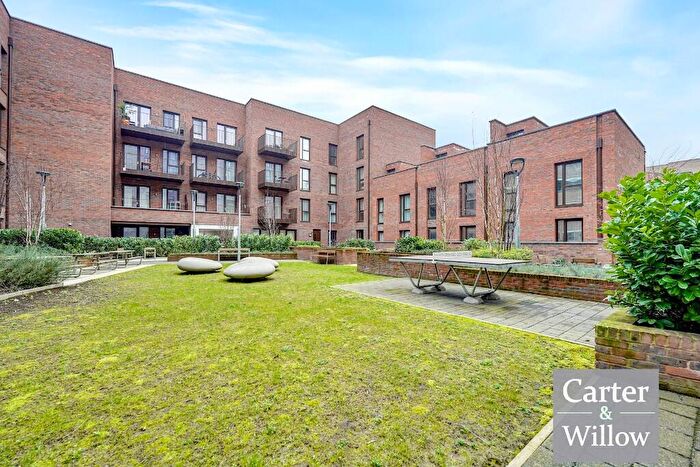 3 Bedroom Flat For Sale In O'Leary Mansions, Kings Hill, Barking, IG11