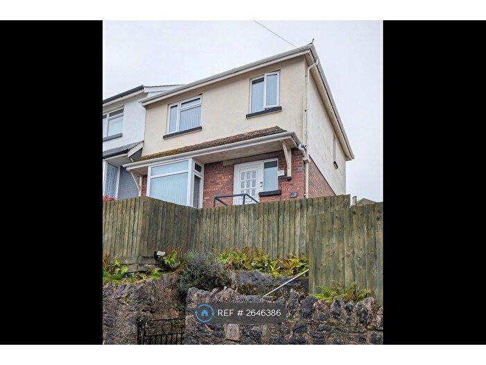 3 Bedroom Semi-Detached House To Rent In York Gardens, Paignton, TQ4