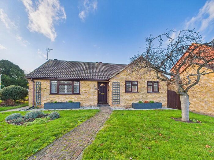 3 Bedroom Detached Bungalow For Sale In King James Way, Royston, SG8