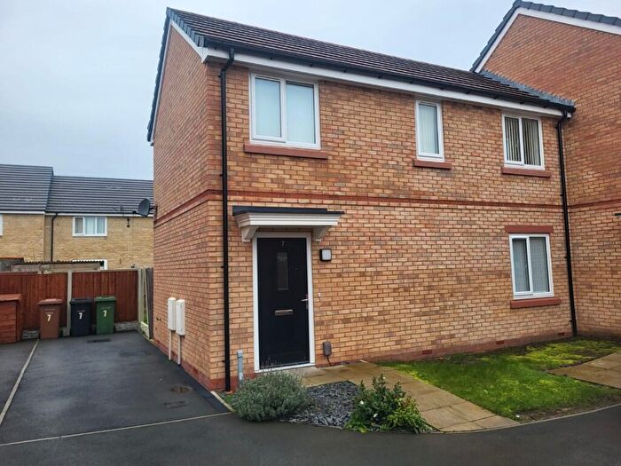 3 Bedroom Semi Detached House To Rent In Craven Close, Southport, Merseyside, PR8
