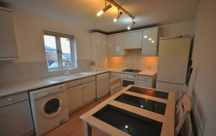 4 Bedroom Maisonette To Rent In Foscote Road, Hendon, London, NW4