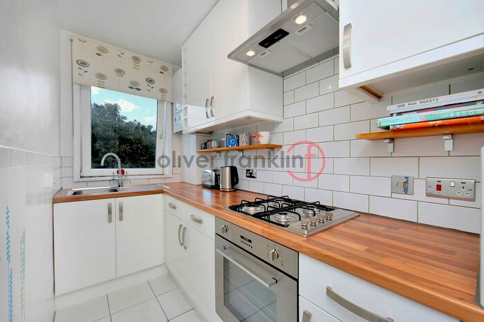 1 Bedroom Flat To Rent In Rutland Road, London, E9