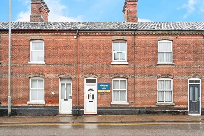 2 Bedroom Terraced House For Sale In West Street, Cromer, Norfolk, NR27