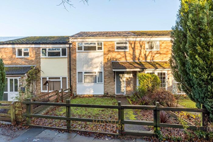 3 Bedroom Terraced House For Sale In Trefoil Crescent, Crawley, RH11