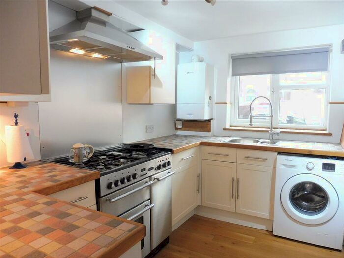 1 Bedroom Apartment To Rent In Cherry Street, Warwick, CV34